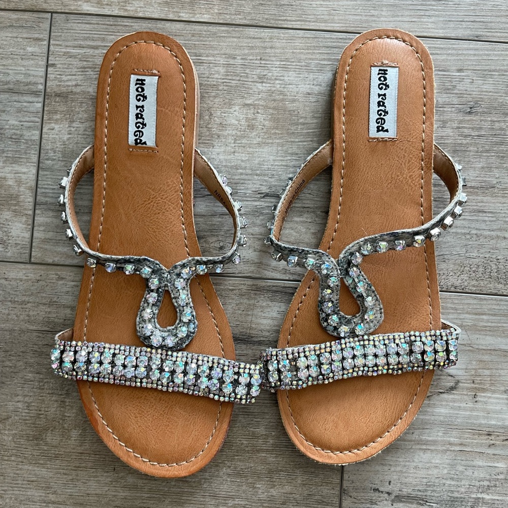Not rated sandals